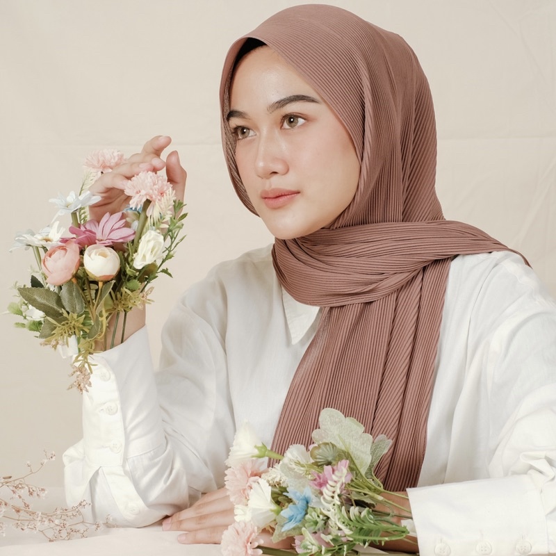 AVETO | Malaysian pleated shawl | Pashmina plisket malaysia | Pasmina plisket premium