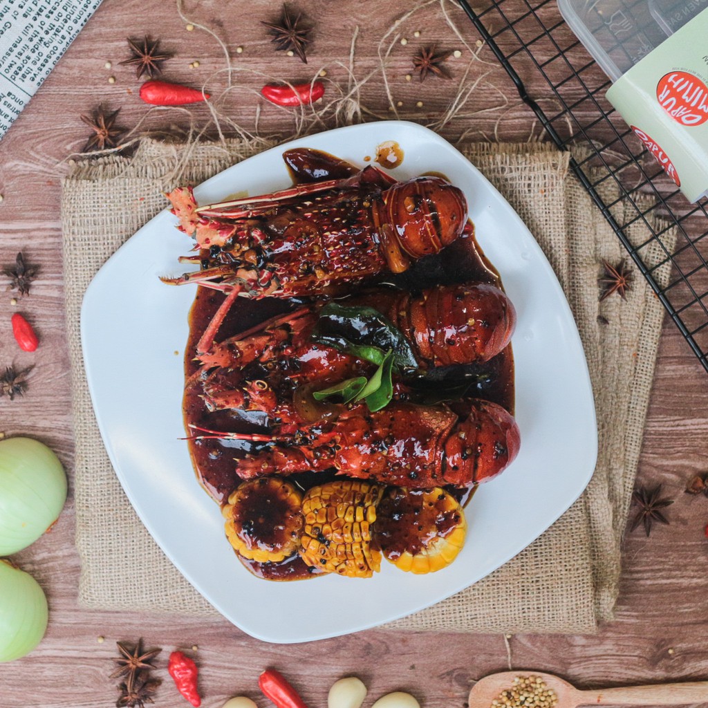 

Trio Lobster
