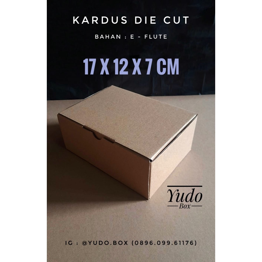 

Kardus karton uk. 17 x 12 x 7 cm...die cut box kotak Souvenir -dll
