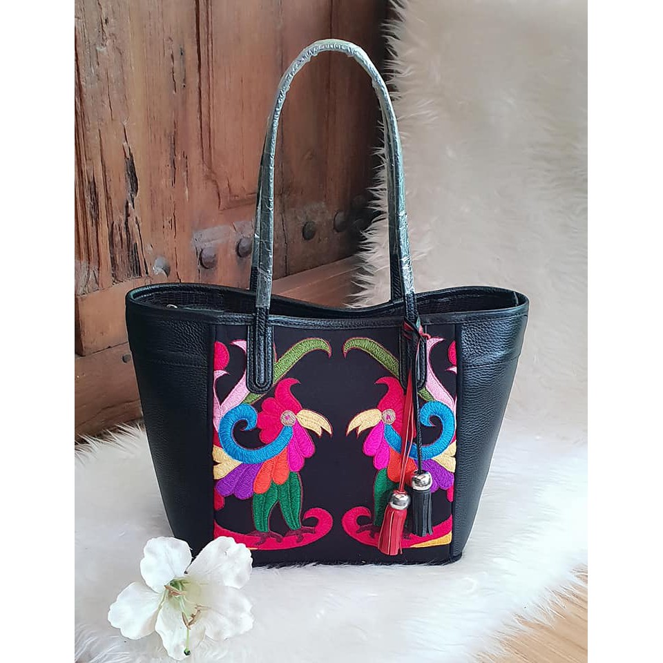 Tas Etnik Sulam Tumpar Kalimantan Kombinasi Kulit Asli (LETIK 1969)