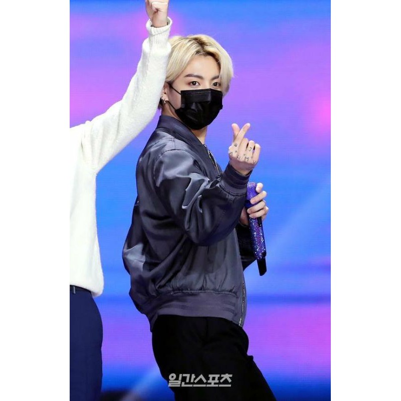 JEON JUNGKOOK BLONDE GANTENG BANGET