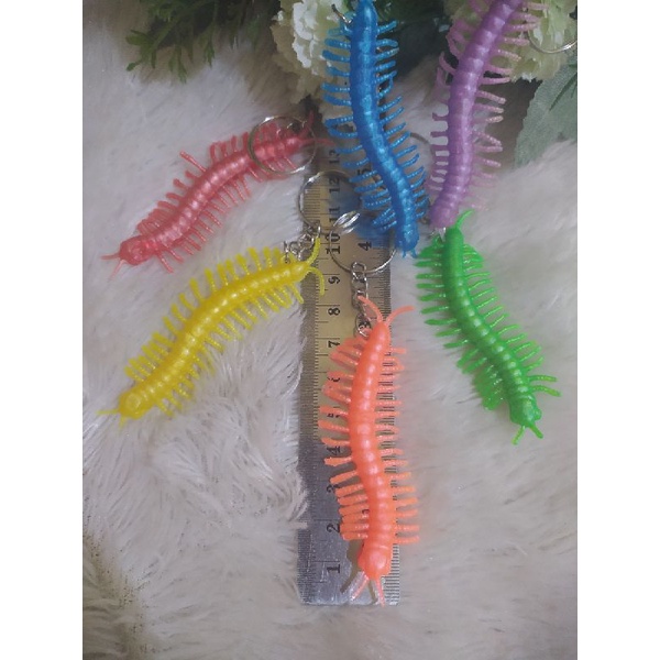 (GANTUNGAN KUNCI - KELABANG KARET)(HARGA /1PCS) Mainan anak/mainan grosir/aksesoris grosir/souvernir grosir/mainan murah/aksesoris murah/souvenir murah/mainan jadul/mainan unik/aksesoris unik/souvernir unik/mainan lucu/aksesoris lucu/souvenir lucu-2