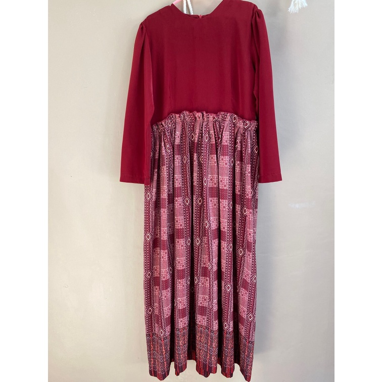 (PRELOVED) LONGDRESS/GAMIS BATIK - MAROON