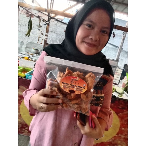 

kripik kulit//KULIT AYAM CRISPY/TERMURAH 120gr