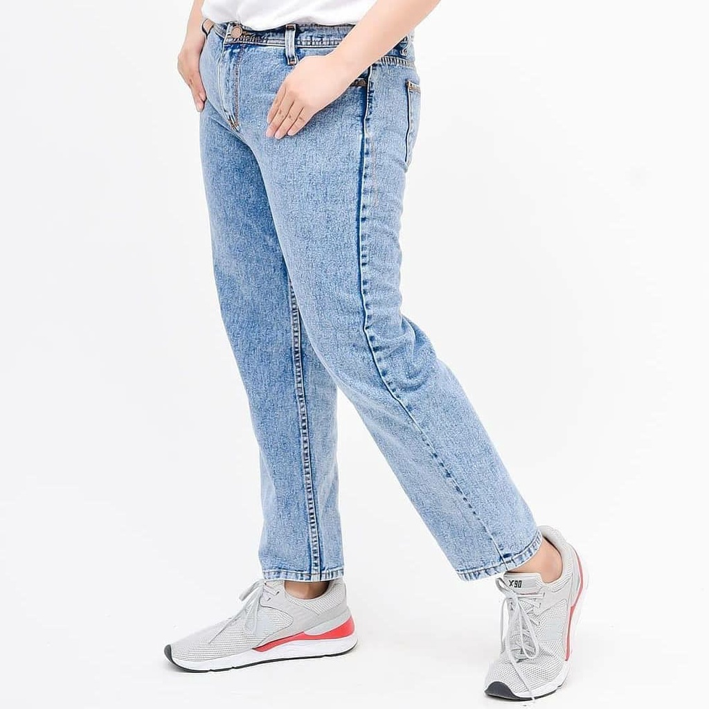 BOYFRIEND JEANS WANITA SNOW BLUE JUMBO 32 33 34 35 36 37 38 39 40 CELANA JEANS JUMBO JEANS WANITA