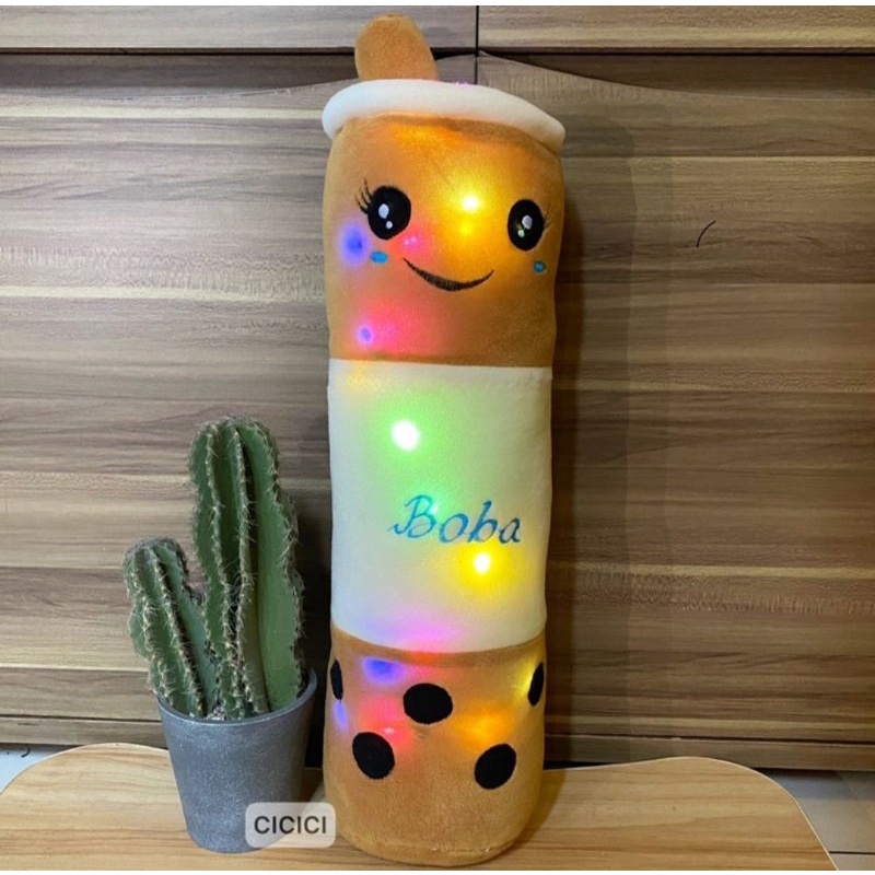 Guling Boneka Boba Milk Tea Lampu LED Nyala Kain Halus Tinggi 60cm