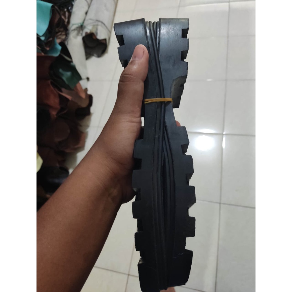 SOL TAPAK SEPATU SAFETY KARET KING CHEETAH LJ305