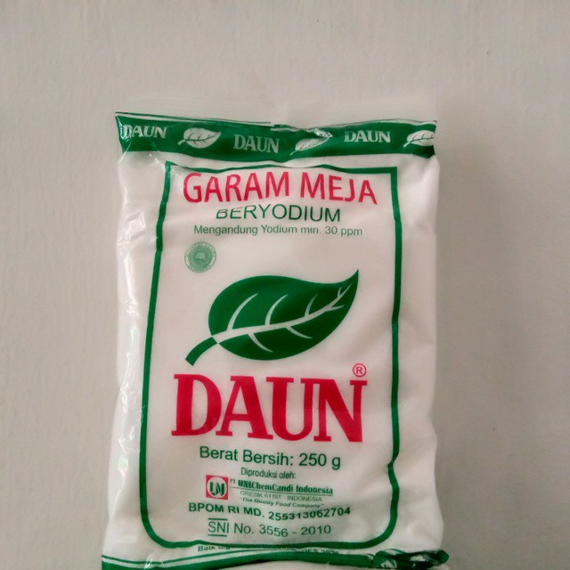GARAM MEJA BERYODIUM CAP DAUN 250 GR