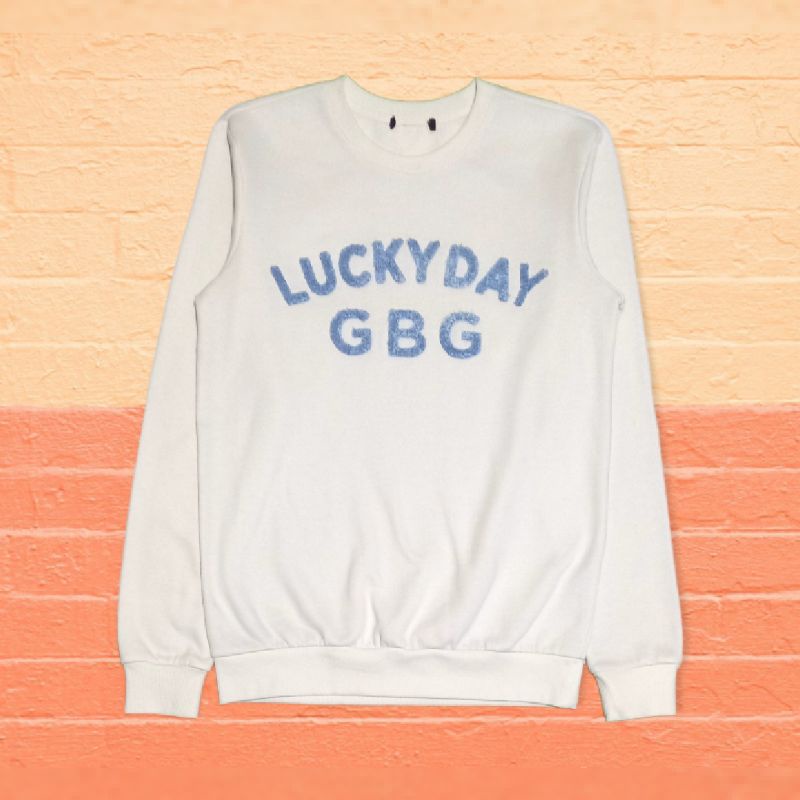 sweater crewneck Guess putih brand PL