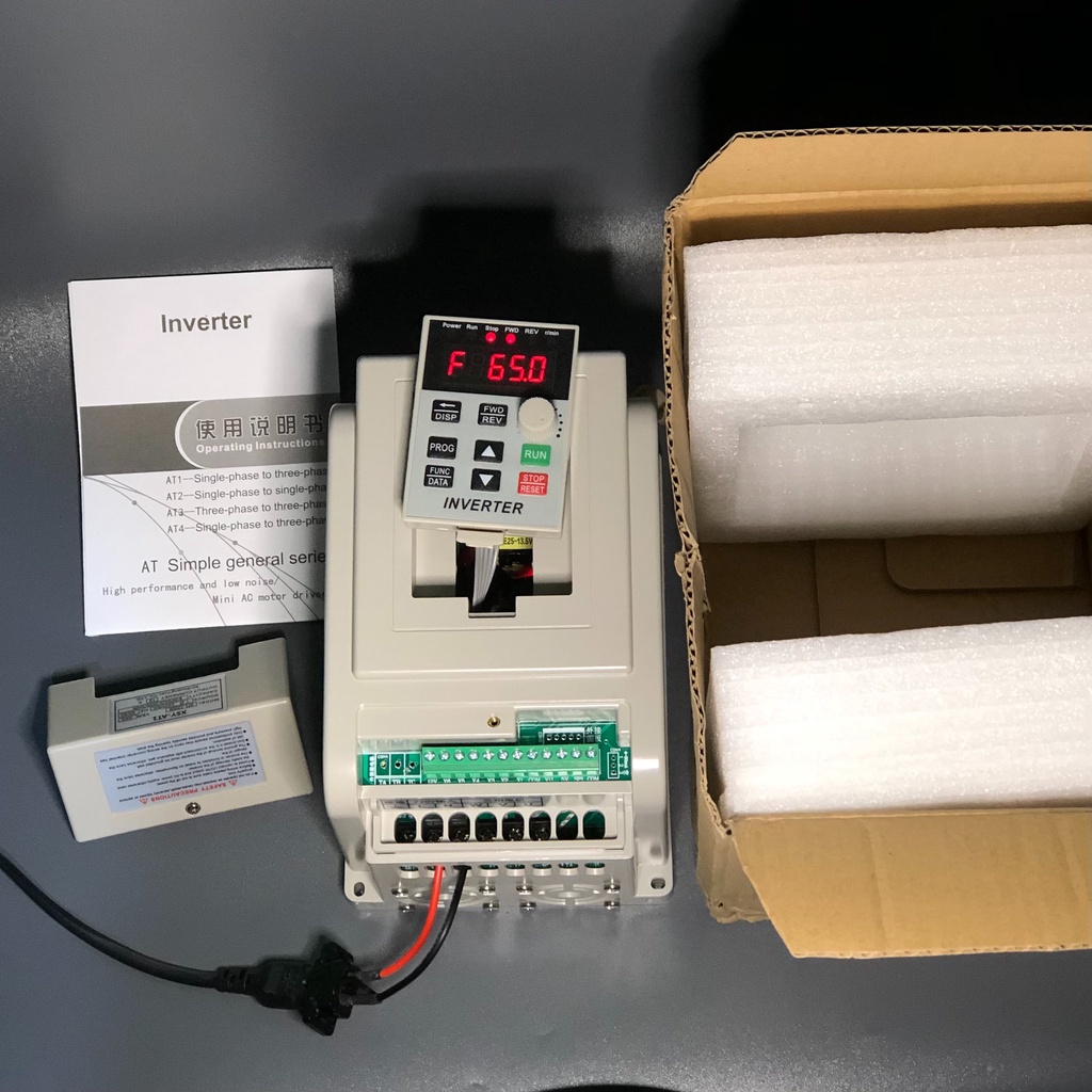 Speed Controller Inverter 3 Phase VFD Variable Frequency Motor Drive 1.5KW 2HP 220V