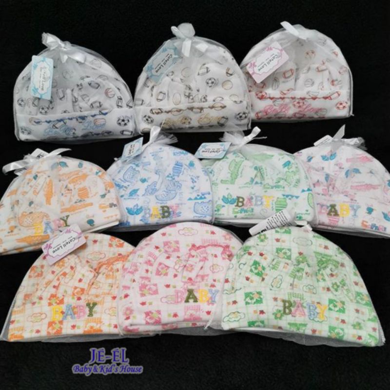 Catell Love Topi Set Sarung Tangan Kaki Bayi