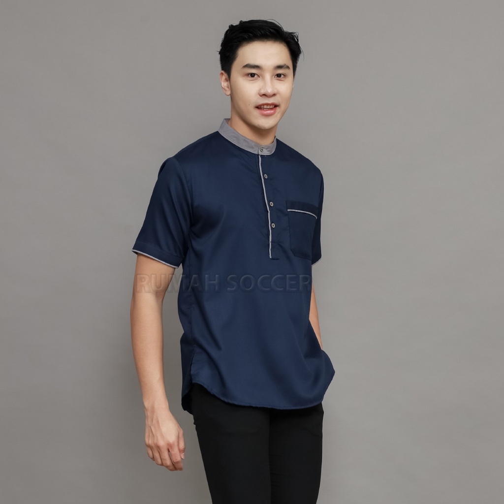 Baju Koko Pria AKHTAR Lengan Pendek Atasan Muslim Pria Dewasa Polos Bahan Katun Adem Tersedia Ukuran S M L XL XXL