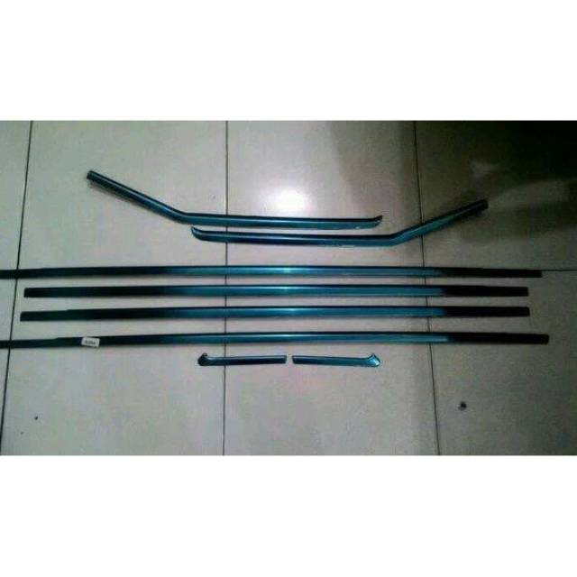 Lis Kaca Samping Calya / Sigra