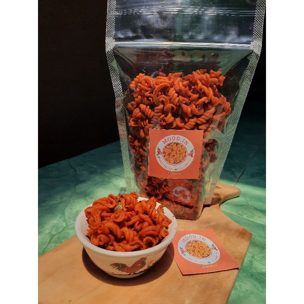 

Makaroni spiral pedas daun jeruk 180 gram