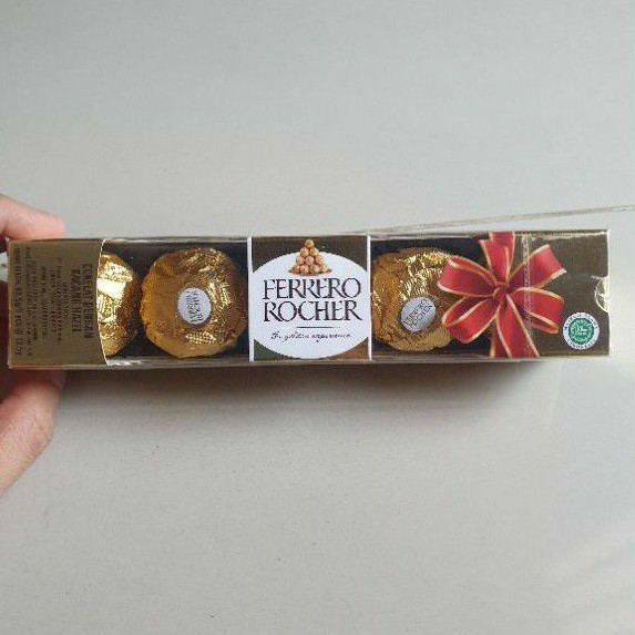 

Ferrero Rocher T5 Box isi 5 coklat import MALAYSIA 62.5gr.