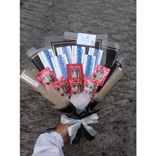 

buket hadiah/buket sutera/hadiah pernikahan/buketsnack