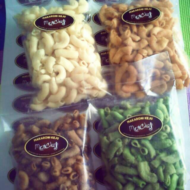 

Makaroni Keju Rasa Coklat @200gr. Dengan KEJU KRAFT, NO MSG!!!