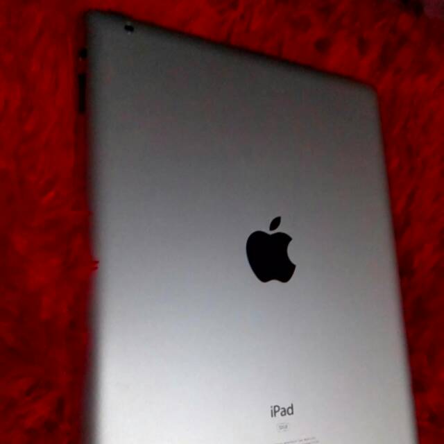 Ipad 2 Wifi Only Second plus Bonus Flip case Model Tas dan Ring Apple