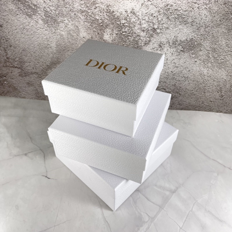 

DIOR CLASSIC WHITE HARD BOX PACKAGING — KOTAK KADO GIFT BOX KOSMETIK TAS