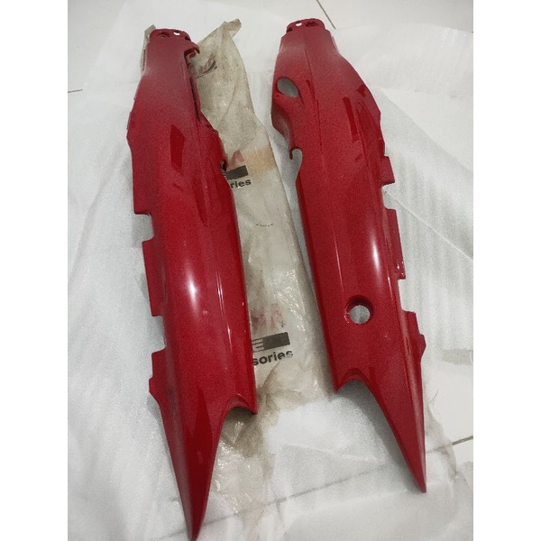 cover body fizr merah sporty