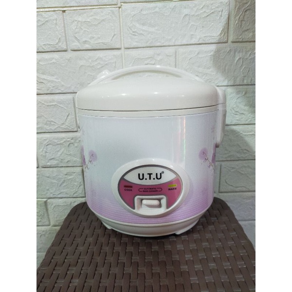 Magic Com UTU 1 Liter URC 5102-K / Rice Cooker Kecil 1Liter UTU / Magic Com Murah / Rice Cooker Mura