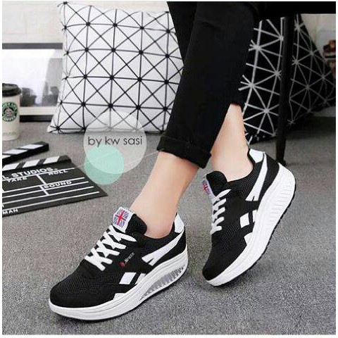 SEPATU KETS CEWEK WANITA REEBOK HITAM PUTIH CASUAL KULIAH SEKOLAH OLAHRAGA KOREA MODIS MURAH