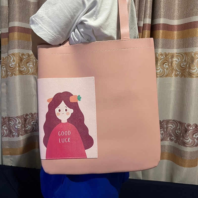 Totebag perempuan motif karakter bahan kulit sintetis totebag miniso tote bag wanita