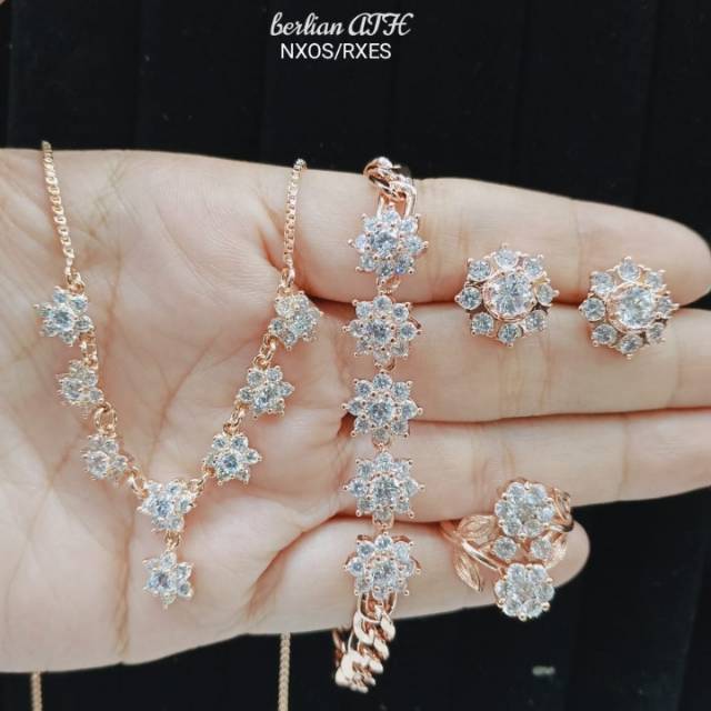 Set replika berlian eropa, awet,tidak berkarat, kincong dear