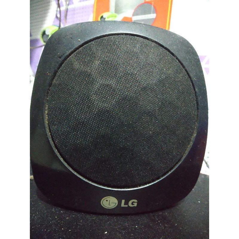 Speaker pasif LG