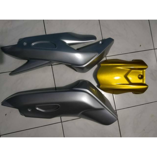 COVER ARM CARBON KONDOM ARM HUGGER R15V3 DAN R15 LAMA V2 arm r15 v3 arm hugger arm  arm r15 v3 lama 