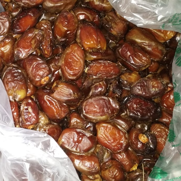 

PRODUK TERBAIK - KURMA MESIR 5KG