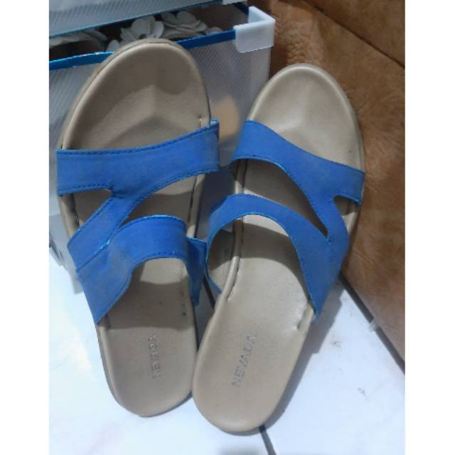 PRELOVED SENDAL WANITA