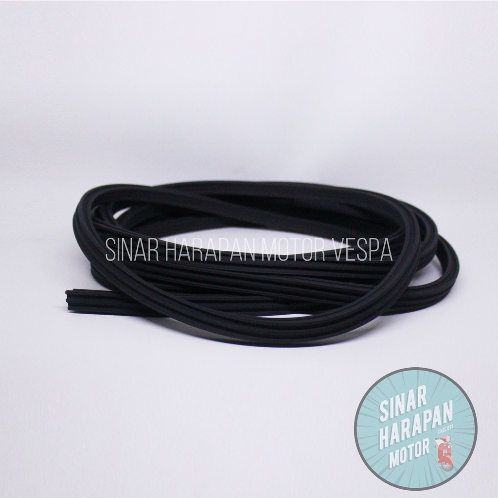 Karet List Dek Vespa Sprint / Karet Triplang Vespa Sprint