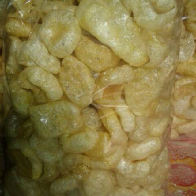 

Cemilan Kerupuk kulit atau dorokdok atau makanan khas
