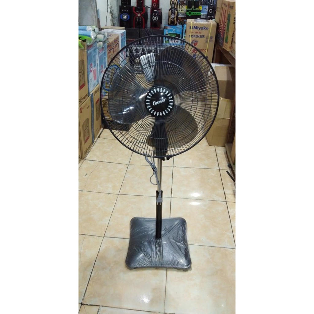 Kipas Angin Berdiri Stand Fan Cosmos 16SDB 16 SDB 16 inch Hitam