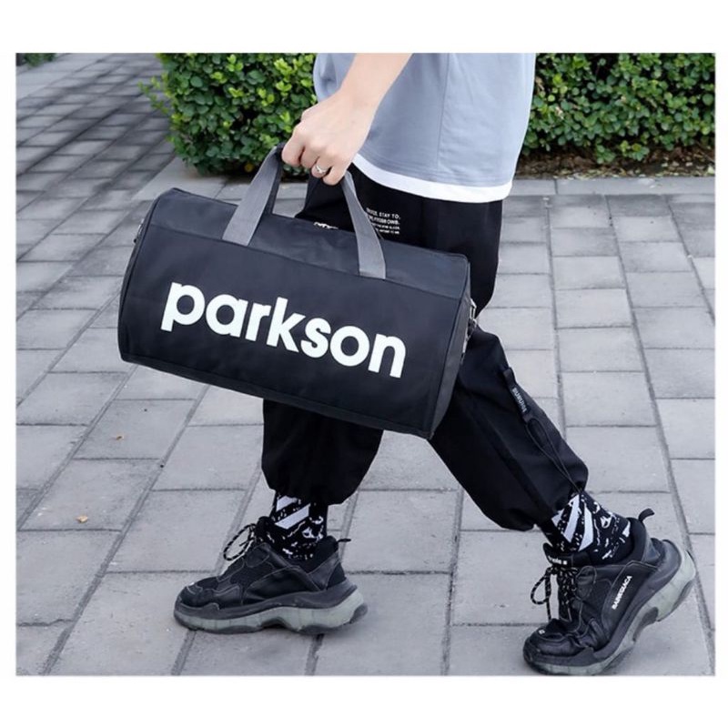 Tas sport / tas gym / tas olahraga / tas travelling