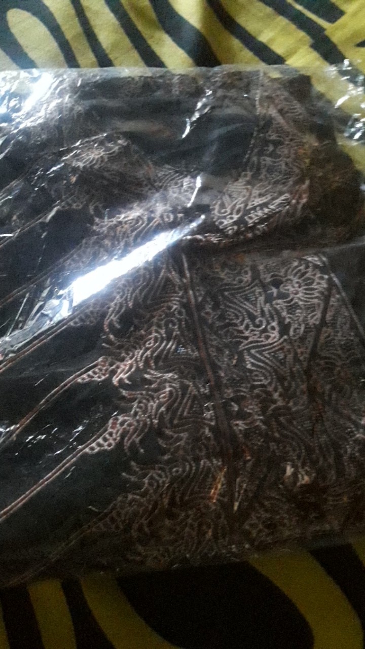 Abinaya Hitam Koko Batik Solo Pria Lengan Panjang Atasan Premium Modern Produsen Pabrik Batik Murah