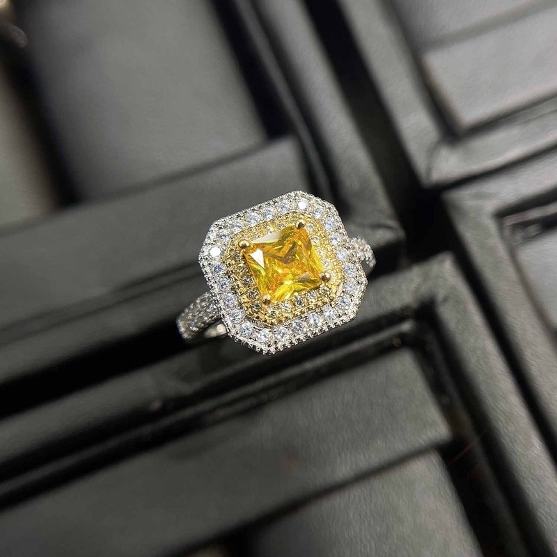 New Luxury Diamond Princess Square Diamond Ring