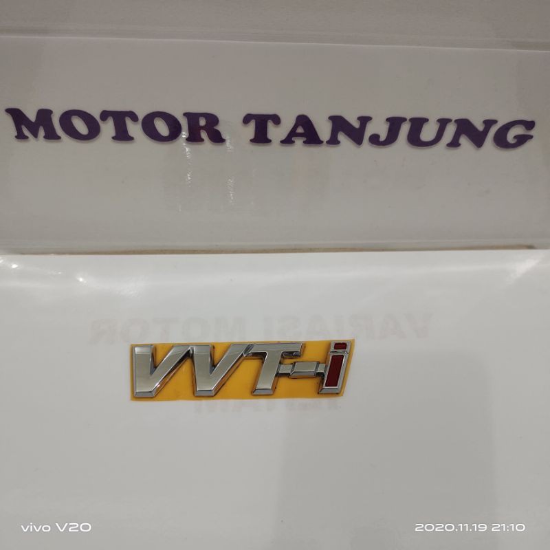 EMBLEM TULISAN VVT-I BESAR Fortuner innova CROM 9.5CM X 2.3CM