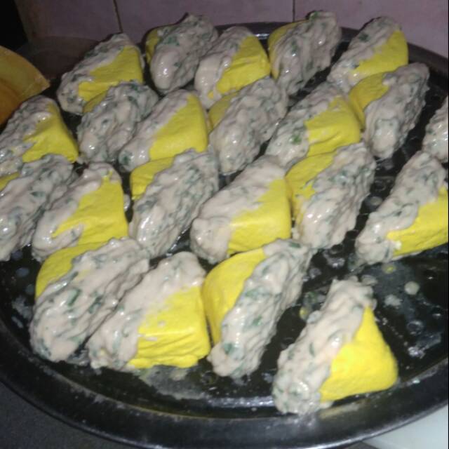 

Baso tahu kuning