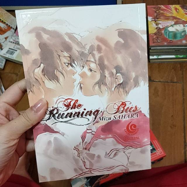 The running bus - mizu sahara