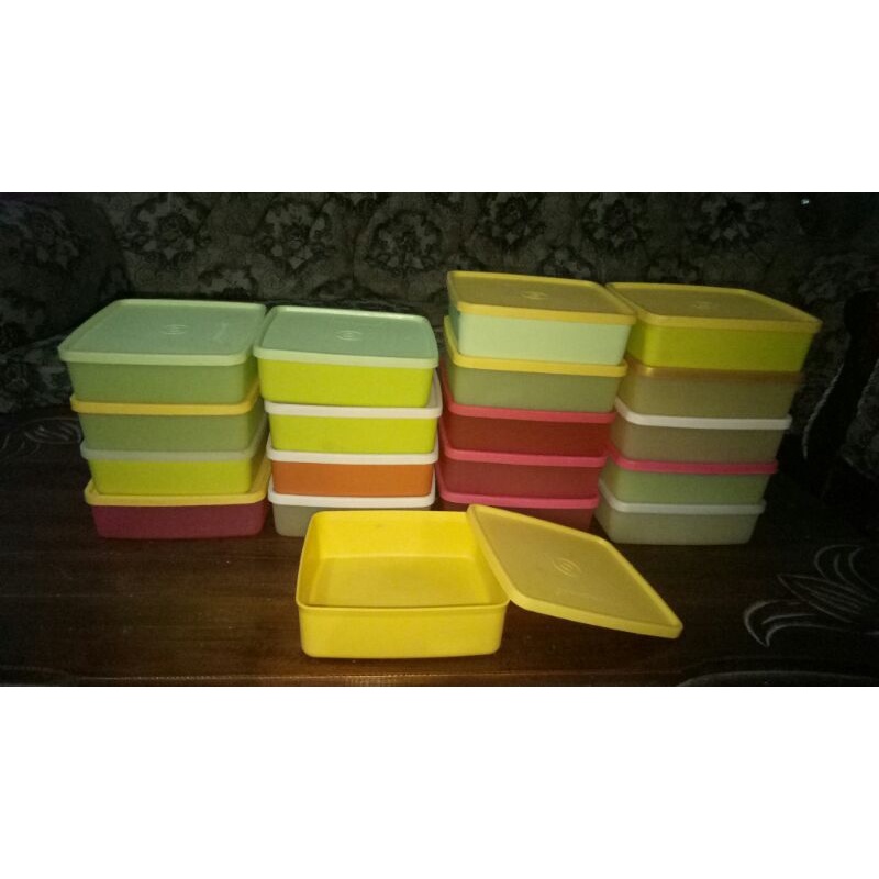 large square round tupperware second