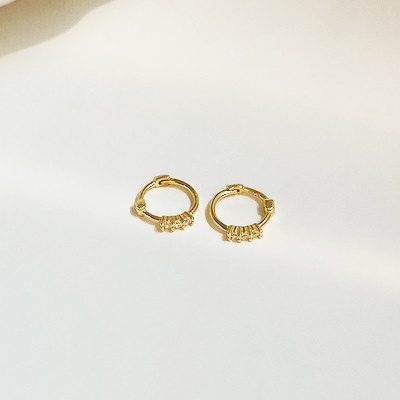 Anting Tusuk Silver S925 Desain Bunga Hias Berlian Imitasi Untuk Wanita