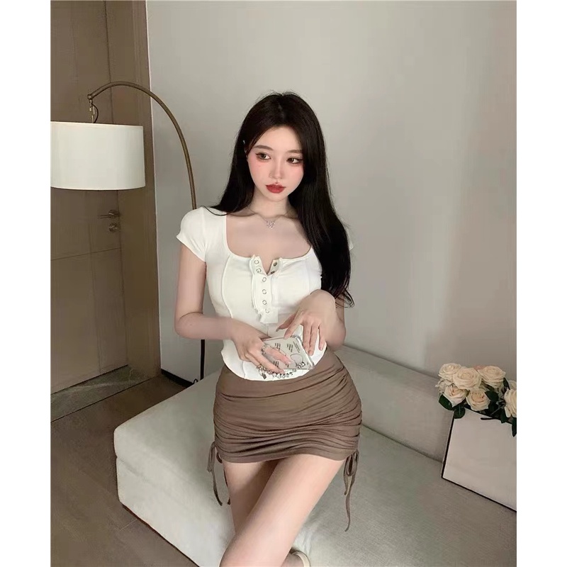 Square Elastic Irregular T-shirt Atasan Crop Wanita 2519 (S-XL)