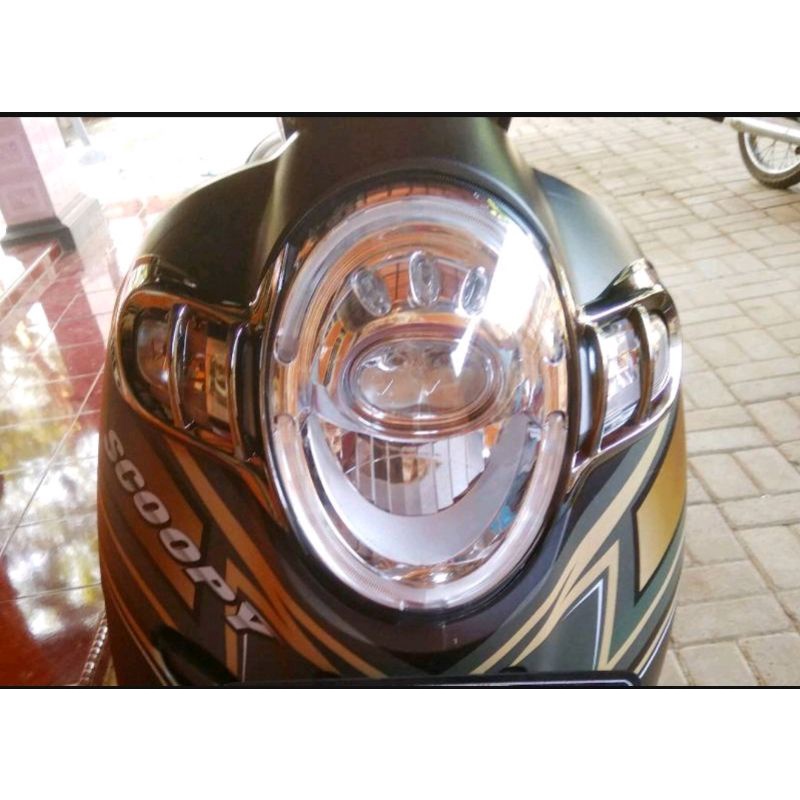 TGP Garnish lampu depan honda Scoopy 2017-20120