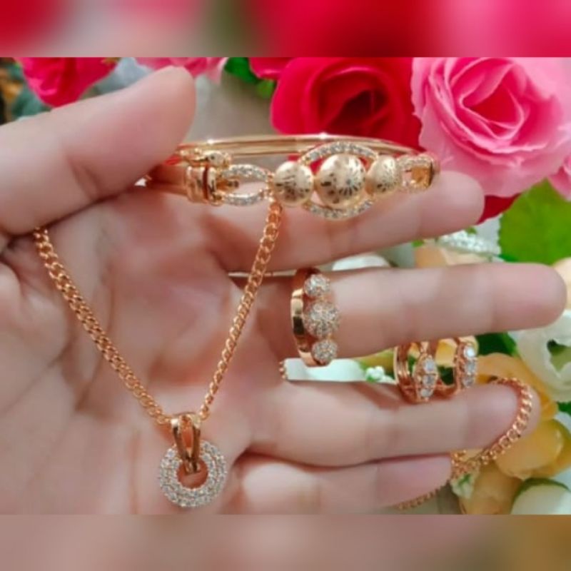 Perhiasan 1 set wanita dewasa 25