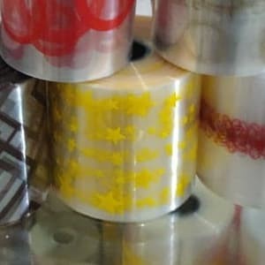 

Ginger- Plastik Motif Roll (untuk pinggiran cake) - Bintang Kuning