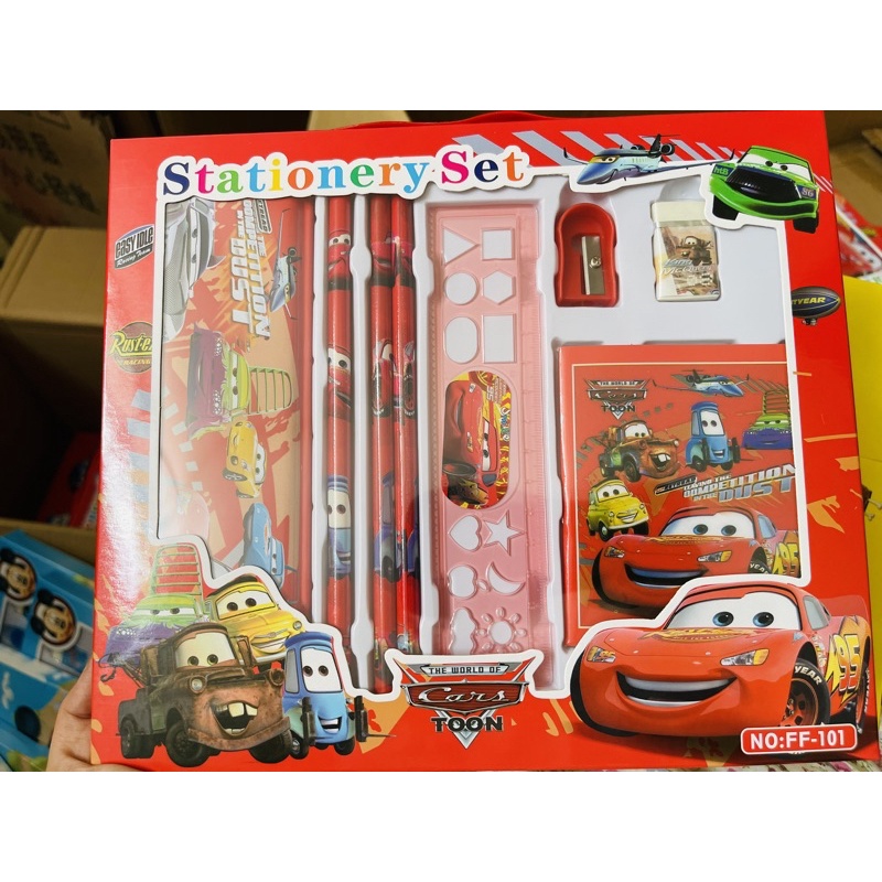 

kotak pensil set notes + crayoN ALAT TULIS ANAK, STATIONARY SET, SET ALAT TULIS, SET ALAT TULIS LUCU, SET ALAT TULIS SEKOLAHI