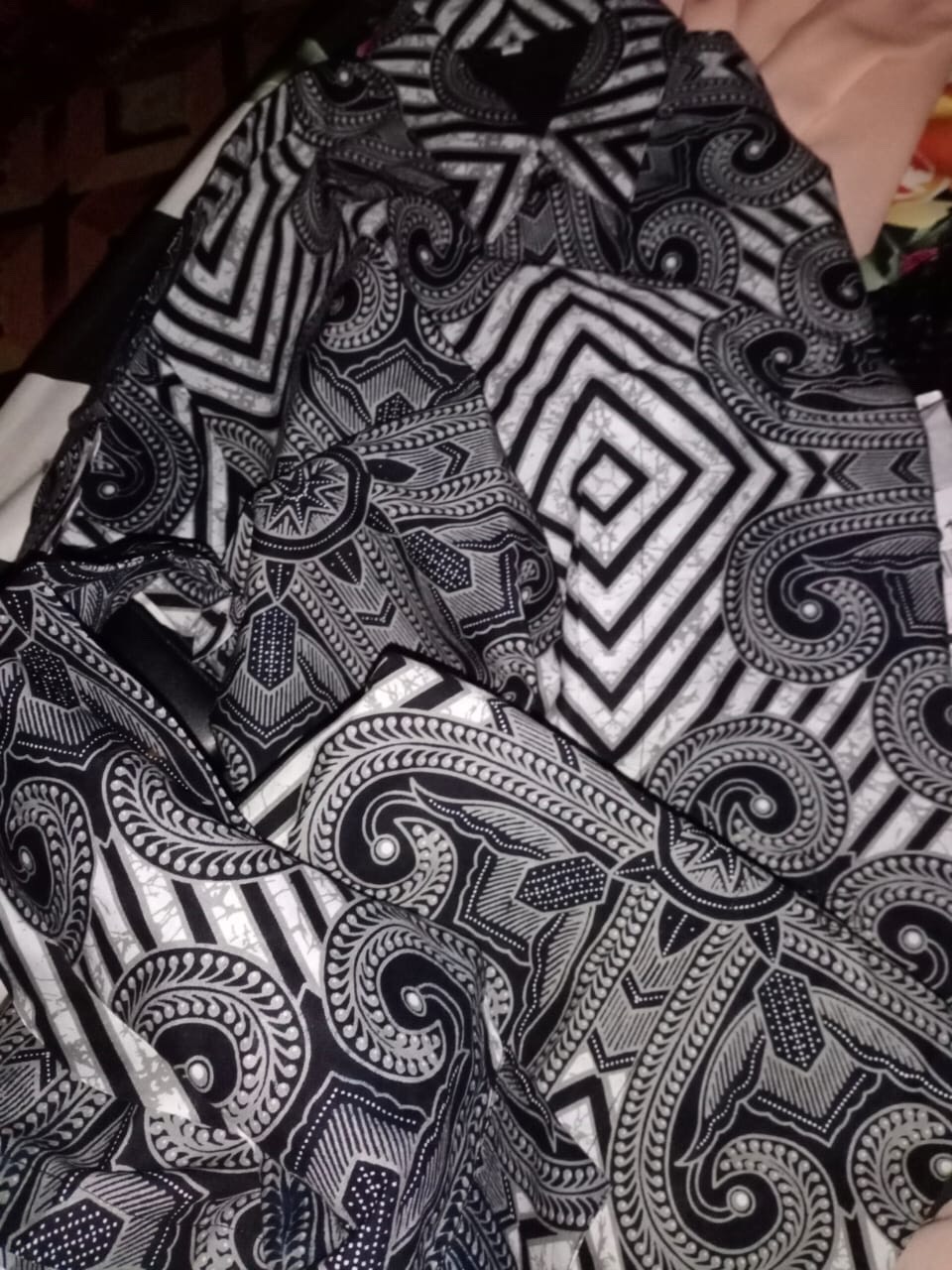 Mustika Lawasan Kemeja Batik Pria Full Furing Bahan Katun Sragenan