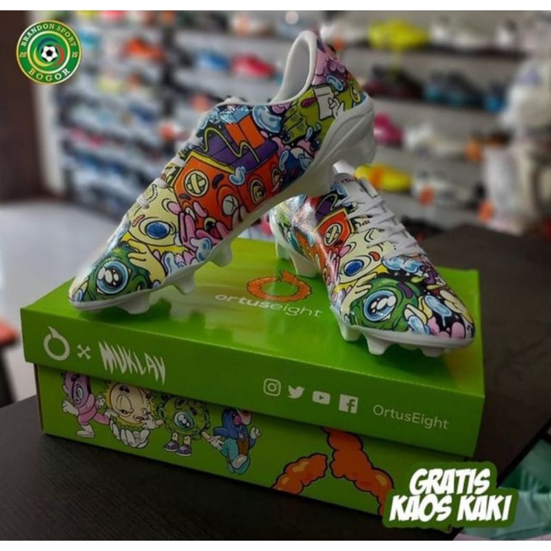 Sepatu Bola Ortuseight x Muklay Catalyst Cure FG White/Diversity